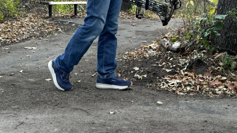 کتونی پیاده‌روی مردانه (Walking Sneakers)