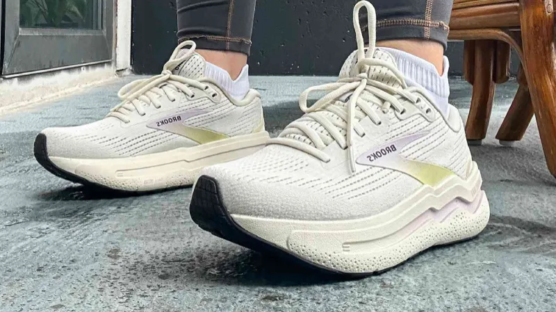 بهترین مدل‌ها و برندهای کتونی برای زانو درد